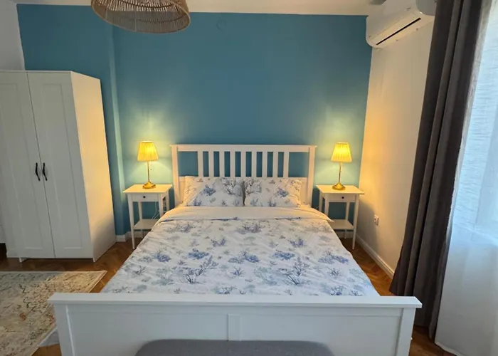 By The Sea * Primorszko