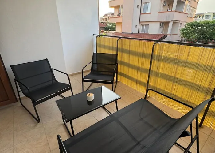 Apartment By The Sea Primorsko